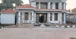 A LUXURIOUS 5BEDROOM HOUSE FOR SALE AT UGANDA KITENDE ENTEBBE