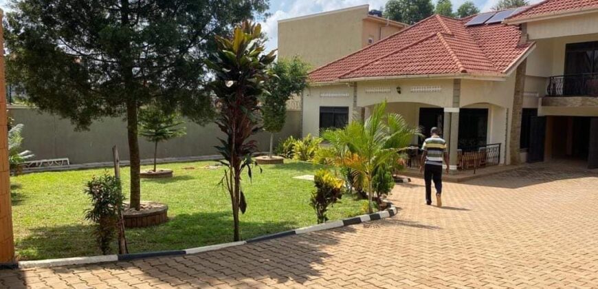 BRIGHT 5BEDROOM HOUSE FOR SALE AT UGANDA -KAMPALA