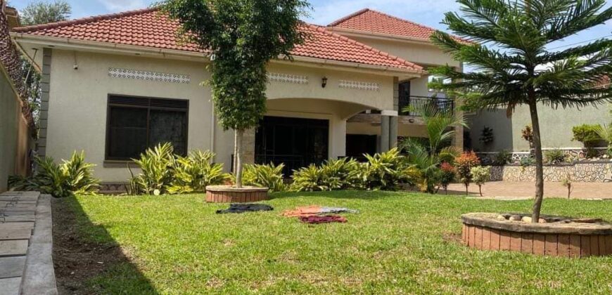 BRIGHT 5BEDROOM HOUSE FOR SALE AT UGANDA -KAMPALA