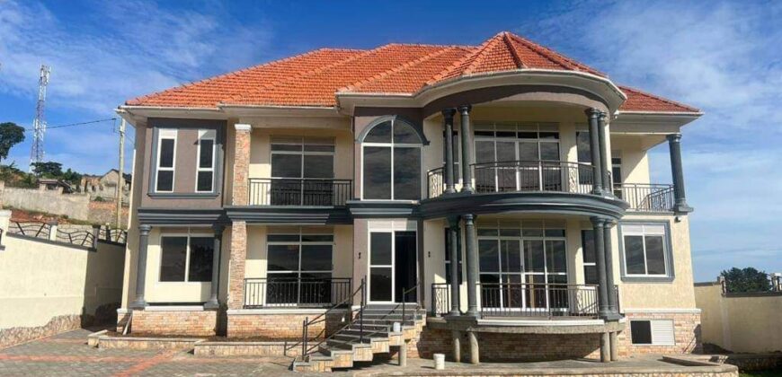 HAVEN OF 6BEDROOM HOUSE FOR SALE UGANDA -KIGO