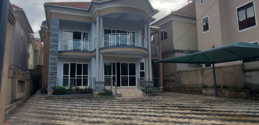 HAVEN OF 6BEDROOM HOUSE FOR SALE UGANDA -KIGO