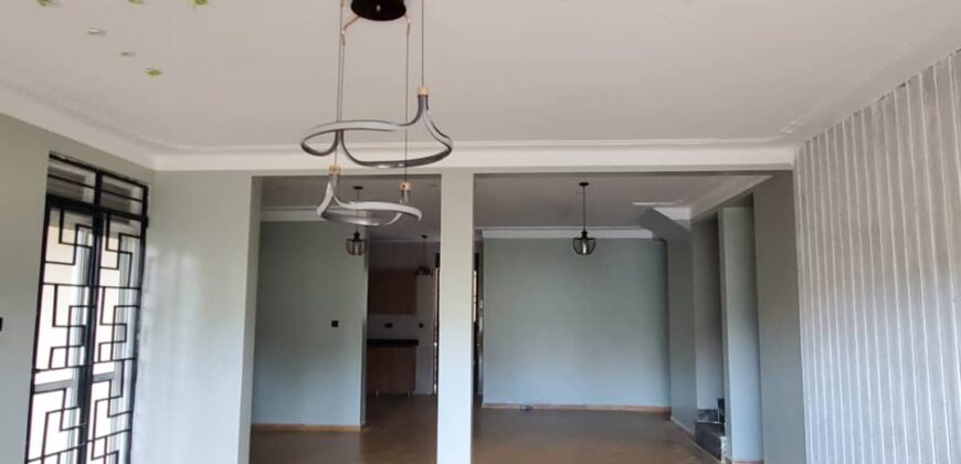 IMMACULATE HOUSE OF 5BEDROOM APARTMENT FOR SALE AT UGANDA -KYANJA