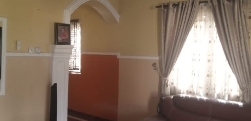 3 BEDROOM BUNGALOW ! ON ONE AND HALF PLOT IN SUITE FOR 35,000,000 NAIRA