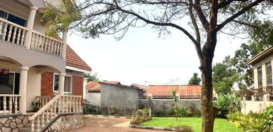 A MARVELOUS AND WELL MAINTAINED SOLID HOME FOR SALE AT RWANDA-KYEBANDO TOWN