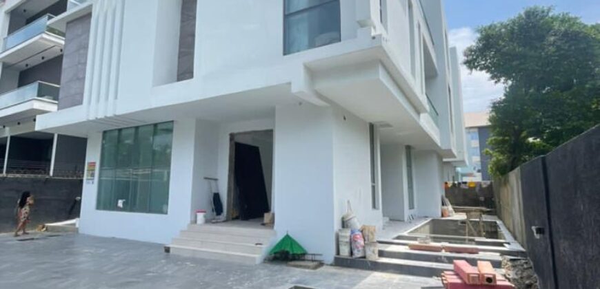 SUPERBLY FINISHED 5 BED DETACHED DUPLEX IN OLD IKOYI FOR 1,200,000,000 NAIRA