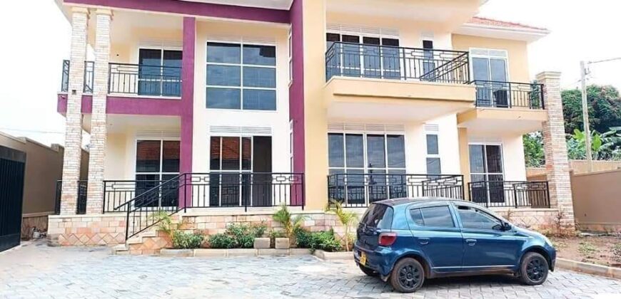 A BEAUTIFUL 5BEDROOM HOUSE AT UGANDA -KAMPALA FOR SALE