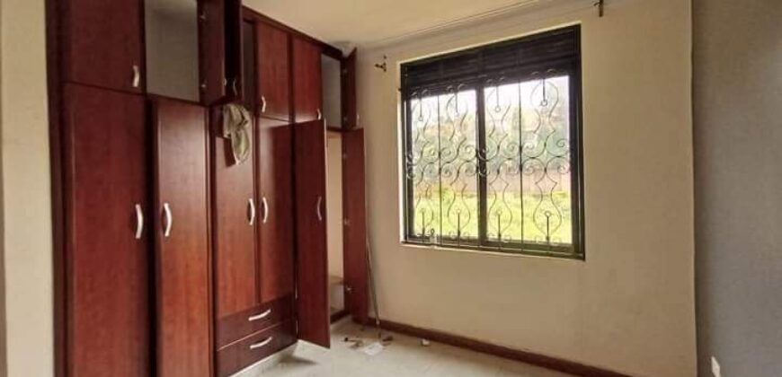 A BEAUTIFUL 5BEDROOM HOUSE AT UGANDA -KAMPALA FOR SALE