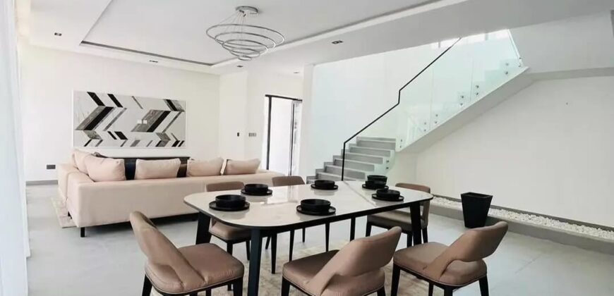 SPACIOUS 5 BEDROOM DETACHED DUPLEX WITH BQ IN LEKKI COUNTY FOR 285,000,000 NAIRA