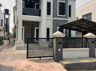 Contemporary 5 Bedroom Fully Detached Duplex For Sale 180000000 Naira