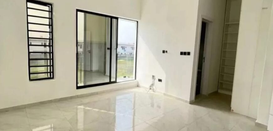 SPACIOUS 3/4 BEDROOM TERRACE DUPLEX IN IKOTA, LEKKI FOR 60/65,000,000 NAIRA