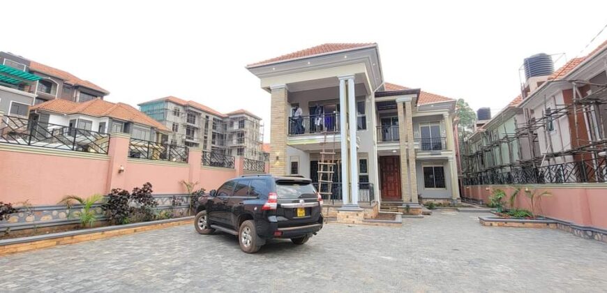 A GORGEOUS 5 BEDROOM EN-SUITES FOR SALE AT UGANDA – GAYAZA