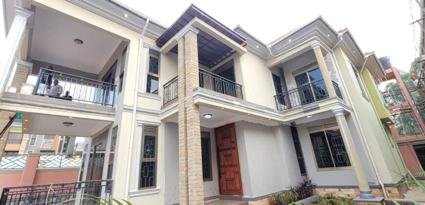 A GORGEOUS 5 BEDROOM EN-SUITES FOR SALE AT UGANDA – GAYAZA