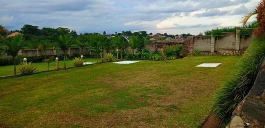 A GORGEOUS 5 BEDROOM EN-SUITES FOR SALE AT UGANDA – GAYAZA