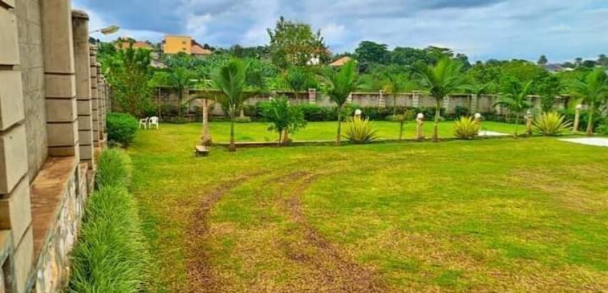 A GORGEOUS 5 BEDROOM EN-SUITES FOR SALE AT UGANDA – GAYAZA