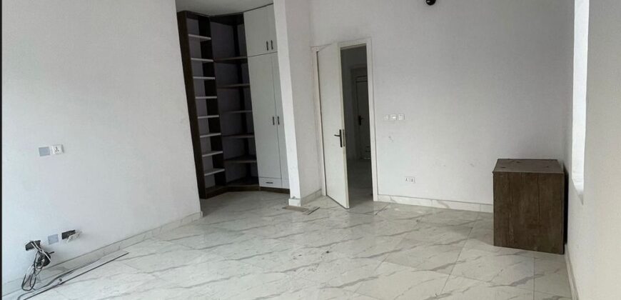 Newly Built 4 Bedroom Terraced Duplex 80000000 Naira