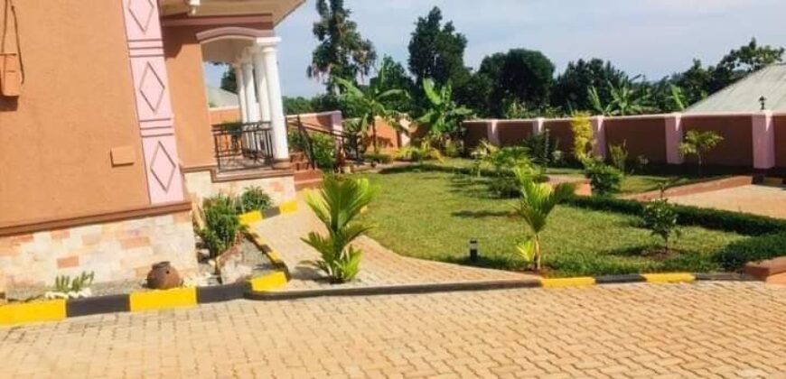 BEAUTIFUL HOUSE FOR SALE AT UGANDA-GARUGA