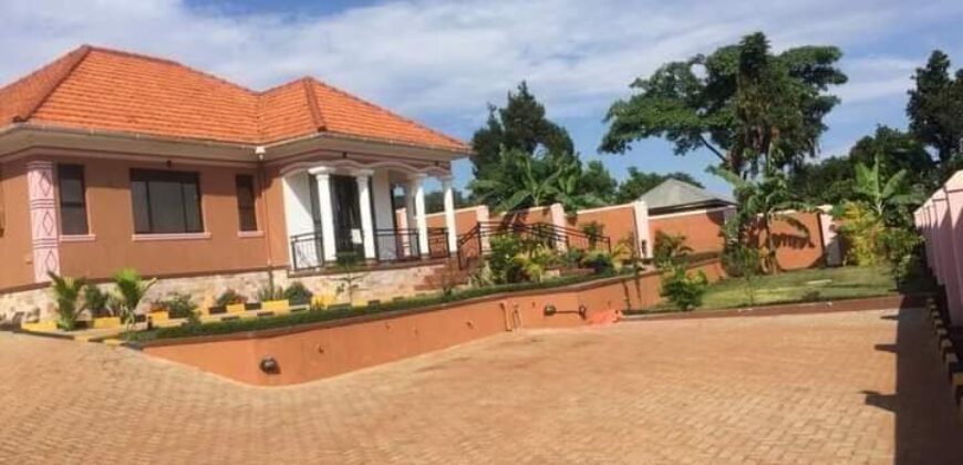 BEAUTIFUL HOUSE FOR SALE AT UGANDA-GARUGA