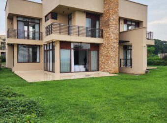 Beautiful 4 BEDROOM HOUSE FOR SALE AT UGANDA -KAMPALA