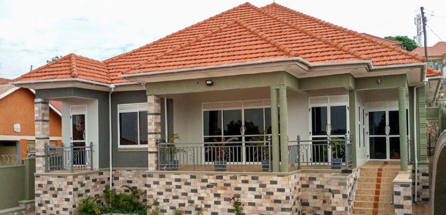 4 Bedroom House for Sale in Bwebajja Uganda 550000000 UGX