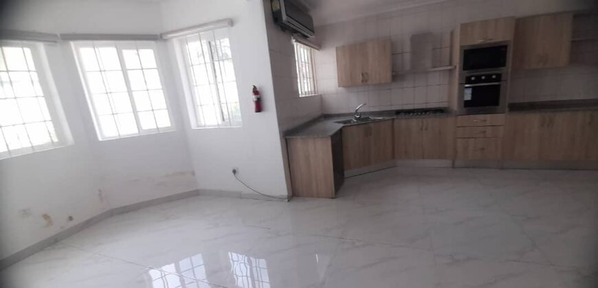 5BEDROOM WITH 1BEDROOM BOYS QUARTERS AND SWIMMING POOL HOUSE FOR SALE AT CANTONMENT.