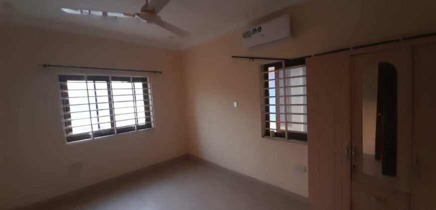 3BEDROOM APARTMENT FOR RENT AT EAST AIRPORT