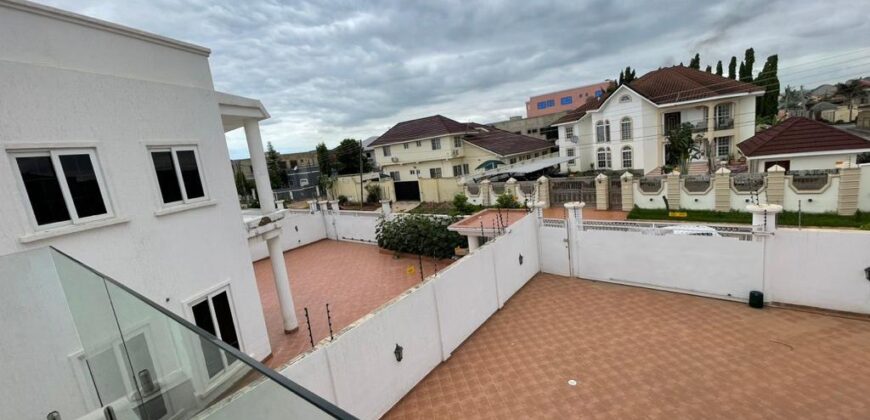 Executive 4 bedrooms house for rent at East Legon