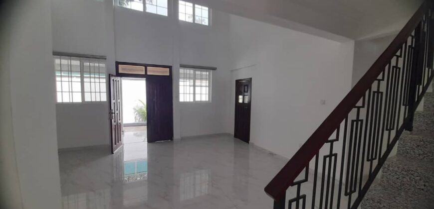 5BEDROOM WITH 1BEDROOM BOYS QUARTERS AND SWIMMING POOL HOUSE FOR SALE AT CANTONMENT.