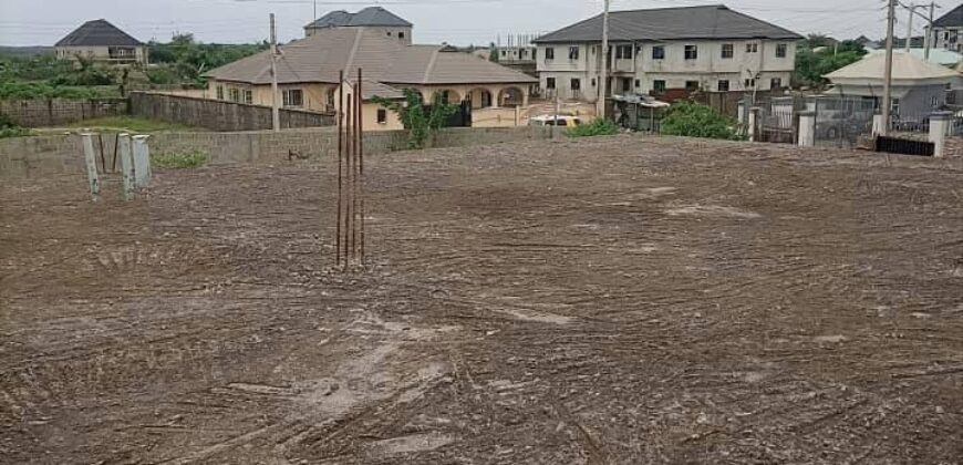 An Uncompleted 5 Bedroom Fully Detached Duplex located in an Estate at lekki – Ajah, Sangotedo.