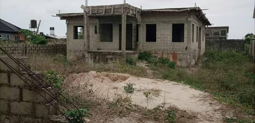 An Uncompleted 5 Bedroom Fully Detached Duplex located in an Estate at lekki – Ajah, Sangotedo.