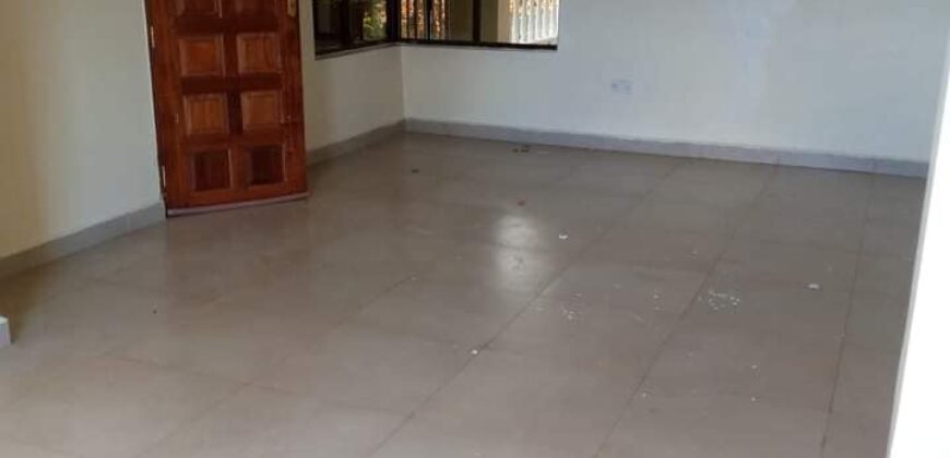 EXECUTIVE SPACIOUS 3 BEDROOMS TO-LET IN RUAKA/ MUCHATHA BANANA ROAD