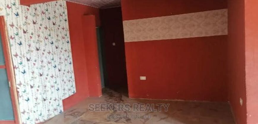 4bedroom old house for sale at Abokobi boye