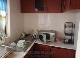 One 1bedroom fully furnished apartment for rent at Nyaniba Estate.