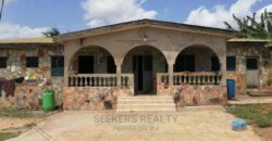 4bedroom old house for sale at Abokobi boye