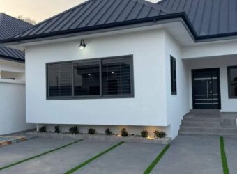 3bedroom full house for sale @ Ashongman Estate