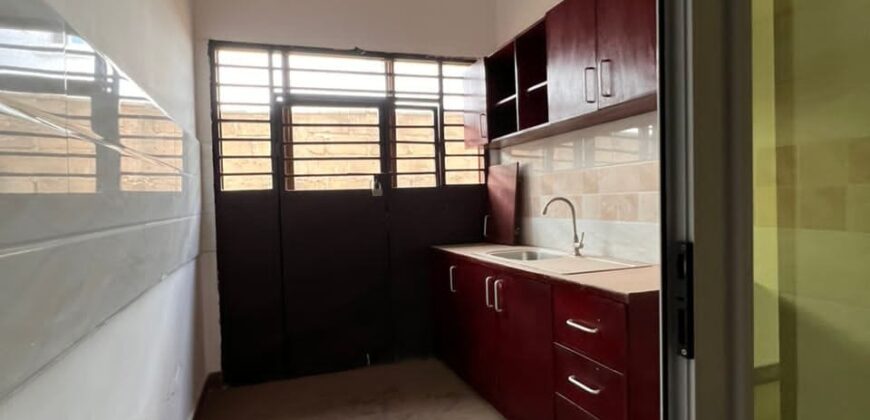 3 bedrooms house available for rent at East Legon, Adjiriganor