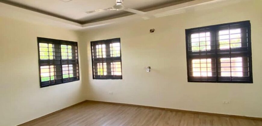 Newly built 2 bedroom apartment Botwe school junction