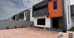 *4BEDROOM LUXURY HOUSE FOR SALE LAKESIDE COMMUNITY 6, Accra-Ghana*