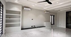 *4BEDROOM LUXURY HOUSE FOR SALE LAKESIDE COMMUNITY 6, Accra-Ghana*