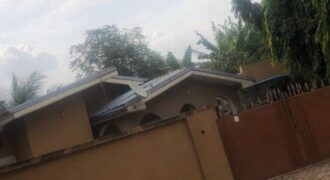 3bedrms with a boys quarters for sale at Lapaz Nyamekye junction