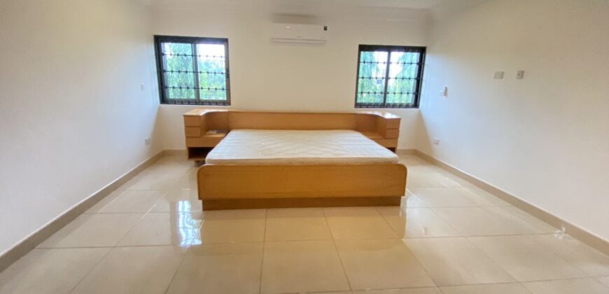 EXECUTIVE 4 BEDROOM HOUSE WITH 3 BEDROOM BOYS QUATERS. AT WEST TRASSACO.