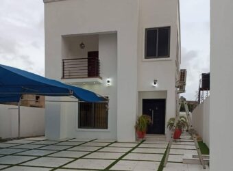 4 bedroom house for sale community 19, Lashibi