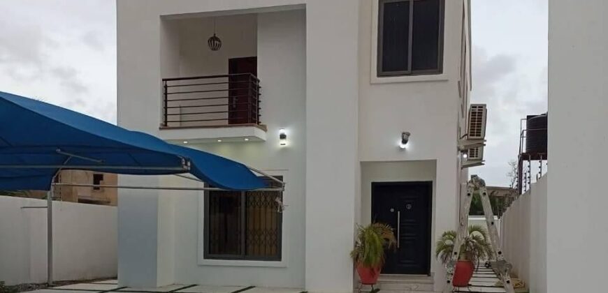 4 bedroom house for sale community 19, Lashibi