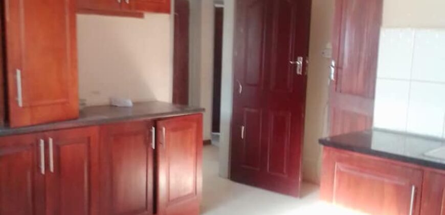 3 bedroom flat for Rent in salama park Wall