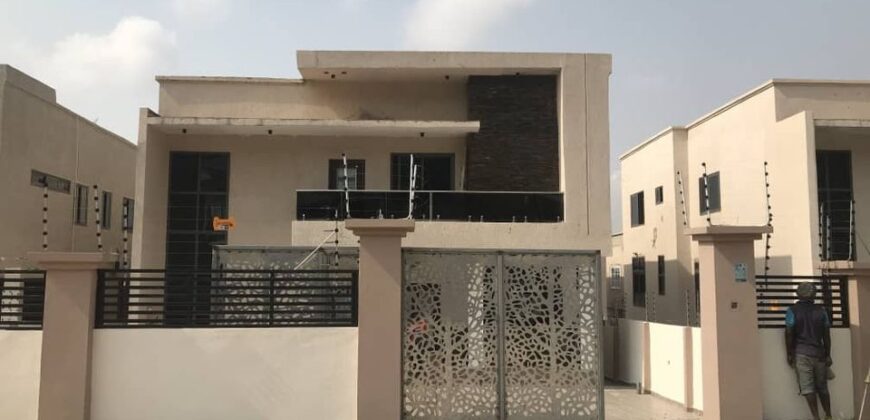 5 BED PLUS BOYS QUARTER FOR RENT 5 BED STORY HOUSE PLUS 2 BOYS QUARTER FOR RENT ATKWABENYA ACP