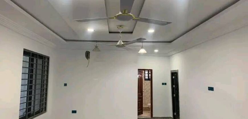 Executive newly built 4 bedroom house all ensuit with guest washroom