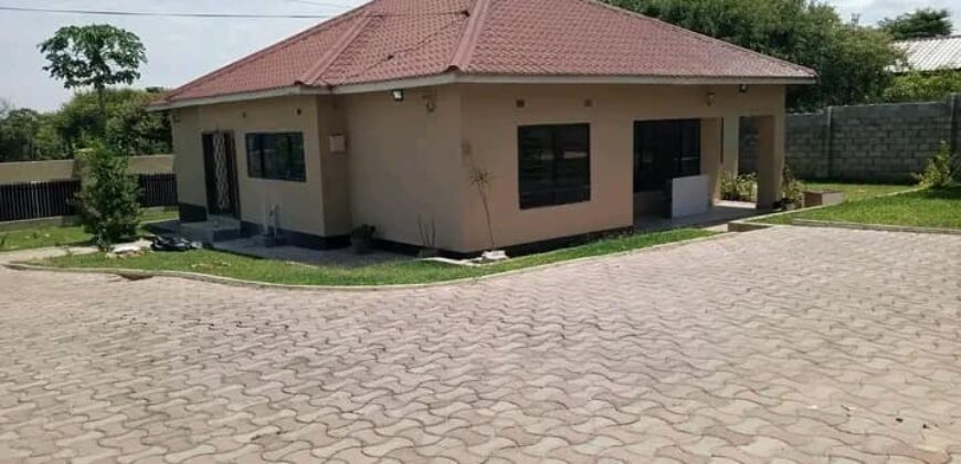 3 bedroom stand alone for Rent in ibex hill near American Embassy