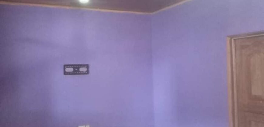 2 bedrooms apartment with 1 washroom for rent at Amanfrom -Kasoa