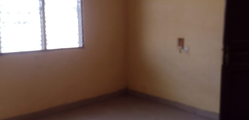 Spacious chamber and Hall Self contained for rent Kasoa Walantu