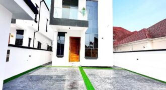 CONTEMPORARY 5BEDROOM FULLY DETACHED DUPLEX FOR SALE.