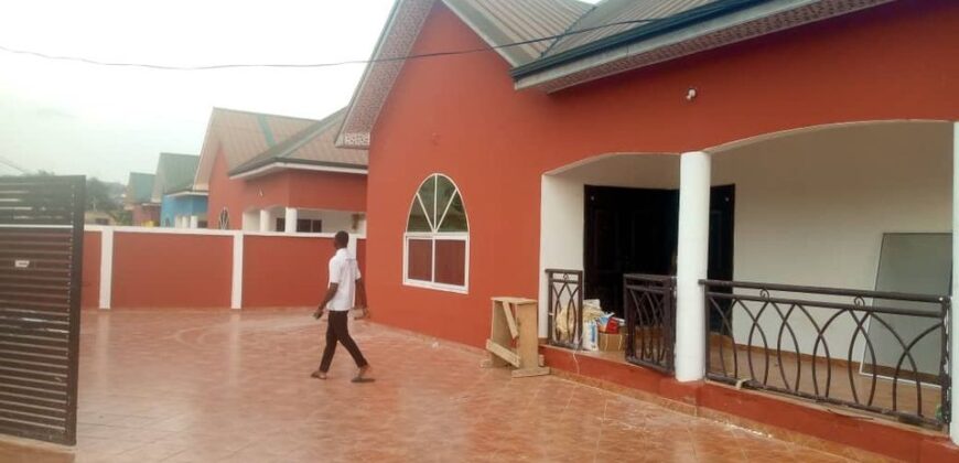 4 BED FOR RENT 4 BED NEWLY BUILD FOR RENT AT KWABENYA ACP ESTATE AREA-ACCRA